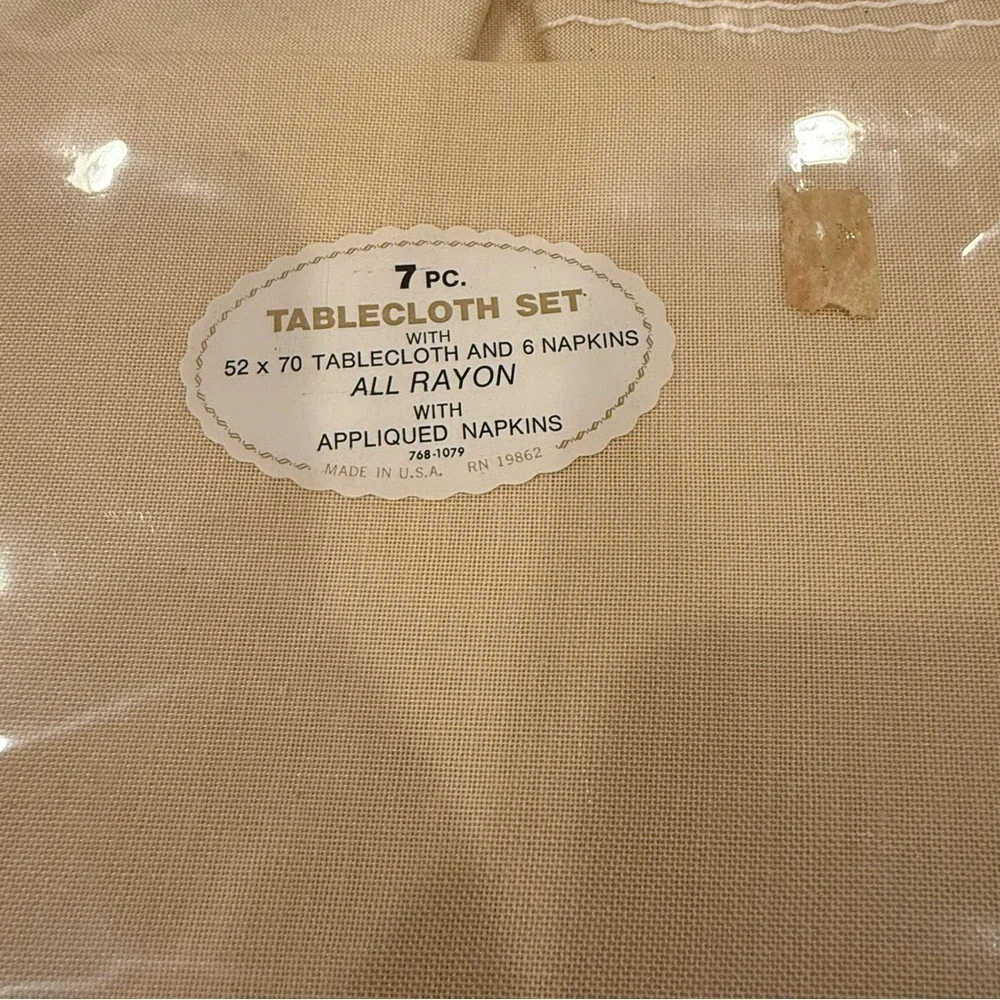 Vintage Majestic Creation Beige Lace Tablecloth Set